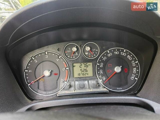 Чорний Форд Фієста, об'ємом двигуна 1.39 л та пробігом 187 тис. км за 4100 $, фото 6 на Automoto.ua