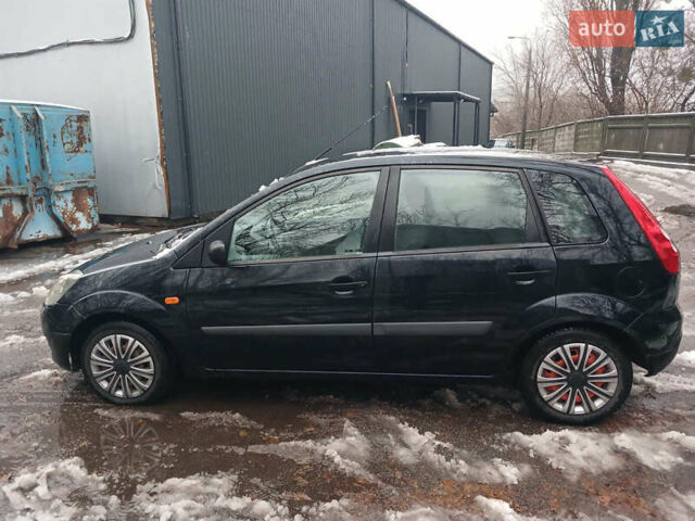 Черный Форд Фиеста, объемом двигателя 0 л и пробегом 184 тыс. км за 3590 $, фото 7 на Automoto.ua