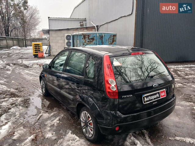 Черный Форд Фиеста, объемом двигателя 0 л и пробегом 184 тыс. км за 3590 $, фото 6 на Automoto.ua