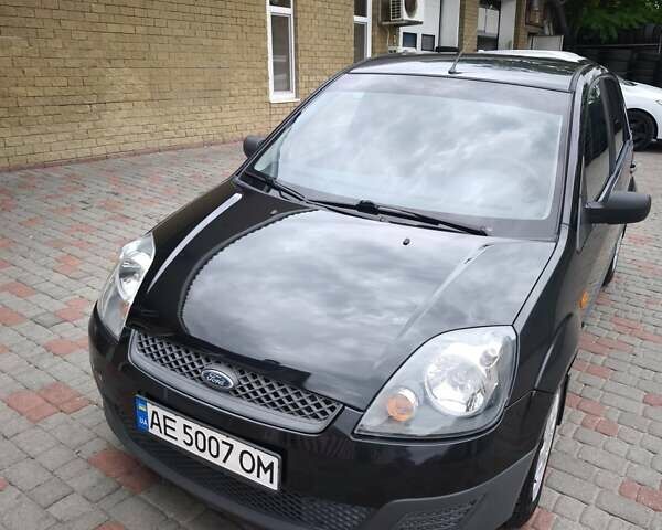 Форд Фиеста 2006 в Днепре (Днепропетровске) на Automoto.ua Черный Форд Фиеста, объемом двигателя 1.3 л и пробегом 150 тыс. км за 4500 $, фото 12 на Automoto.ua
