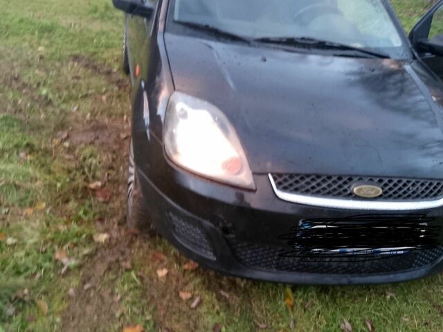 Черный Форд Фиеста, объемом двигателя 1.3 л и пробегом 230 тыс. км за 2500 $, фото 1 на Automoto.ua