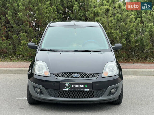 Черный Форд Фиеста, объемом двигателя 1.3 л и пробегом 251 тыс. км за 3500 $, фото 5 на Automoto.ua