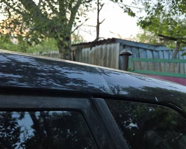 Черный Форд Фиеста, объемом двигателя 1.39 л и пробегом 231 тыс. км за 3900 $, фото 23 на Automoto.ua