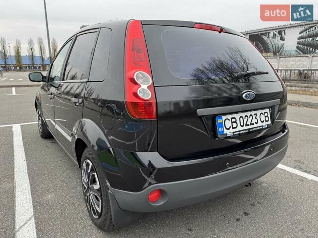 Черный Форд Фиеста, объемом двигателя 1.4 л и пробегом 145 тыс. км за 4350 $, фото 15 на Automoto.ua
