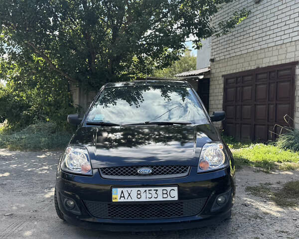 Чорний Форд Фієста, об'ємом двигуна 1.3 л та пробігом 140 тис. км за 3150 $, фото 1 на Automoto.ua