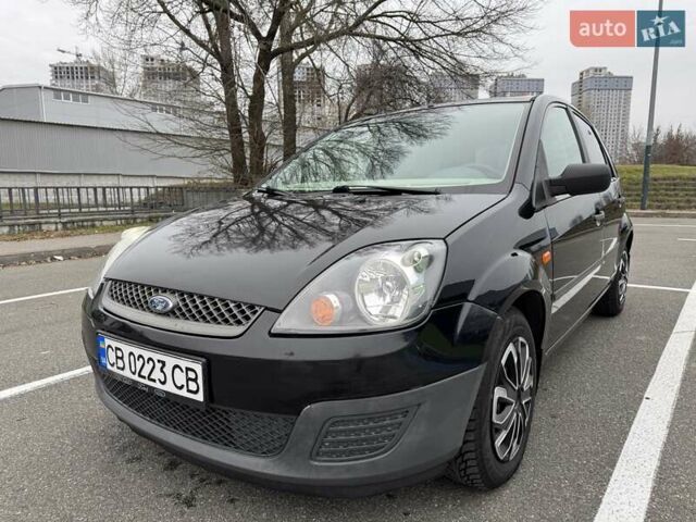 Черный Форд Фиеста, объемом двигателя 1.4 л и пробегом 145 тыс. км за 4350 $, фото 13 на Automoto.ua