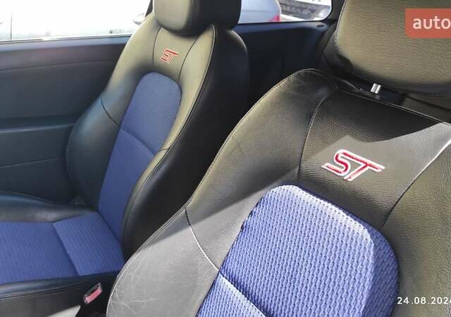 Черный Форд Фиеста, объемом двигателя 2 л и пробегом 206 тыс. км за 5000 $, фото 14 на Automoto.ua