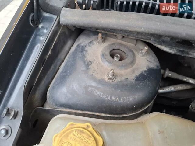 Черный Форд Фиеста, объемом двигателя 1.39 л и пробегом 220 тыс. км за 3800 $, фото 36 на Automoto.ua