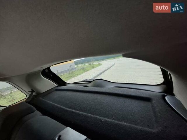 Черный Форд Фиеста, объемом двигателя 1.39 л и пробегом 220 тыс. км за 3800 $, фото 24 на Automoto.ua