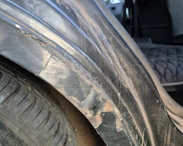 Черный Форд Фиеста, объемом двигателя 1.39 л и пробегом 231 тыс. км за 3900 $, фото 20 на Automoto.ua