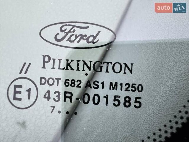 Черный Форд Фиеста, объемом двигателя 1.4 л и пробегом 145 тыс. км за 4350 $, фото 34 на Automoto.ua