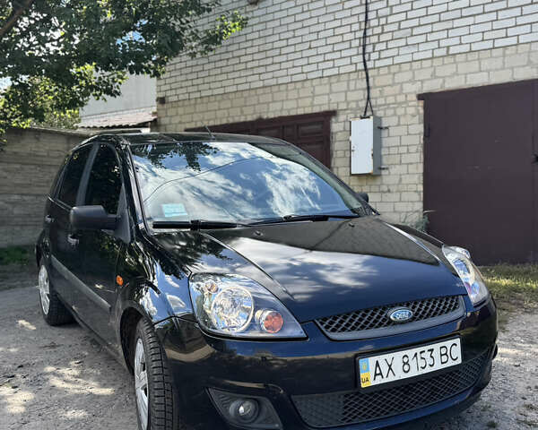 Чорний Форд Фієста, об'ємом двигуна 1.3 л та пробігом 140 тис. км за 3150 $, фото 5 на Automoto.ua