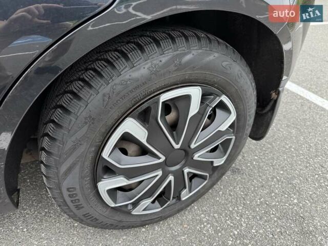 Черный Форд Фиеста, объемом двигателя 1.4 л и пробегом 145 тыс. км за 4350 $, фото 21 на Automoto.ua