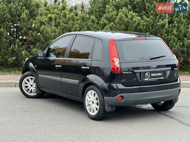 Черный Форд Фиеста, объемом двигателя 1.3 л и пробегом 251 тыс. км за 3500 $, фото 17 на Automoto.ua