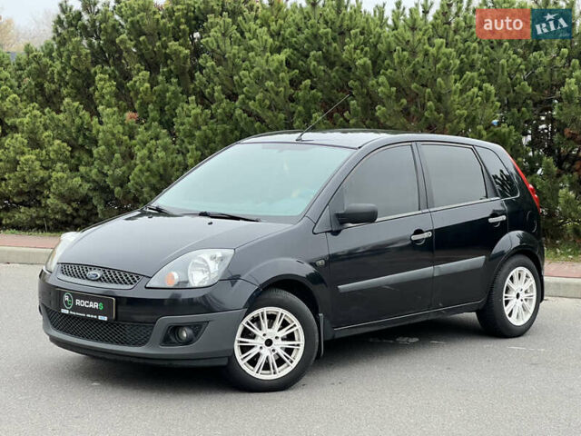 Черный Форд Фиеста, объемом двигателя 1.3 л и пробегом 251 тыс. км за 3500 $, фото 8 на Automoto.ua