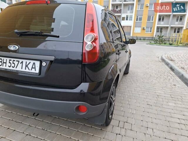 Черный Форд Фиеста, объемом двигателя 1.39 л и пробегом 220 тыс. км за 3800 $, фото 9 на Automoto.ua