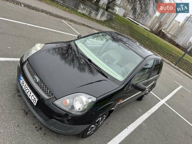 Черный Форд Фиеста, объемом двигателя 1.4 л и пробегом 145 тыс. км за 4350 $, фото 11 на Automoto.ua
