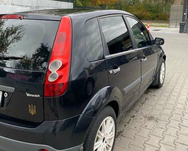 Чорний Форд Фієста, об'ємом двигуна 1.3 л та пробігом 250 тис. км за 3800 $, фото 4 на Automoto.ua