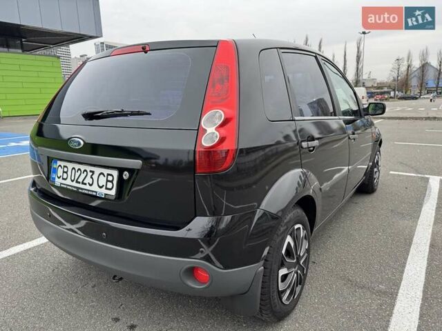 Черный Форд Фиеста, объемом двигателя 1.4 л и пробегом 145 тыс. км за 4350 $, фото 16 на Automoto.ua
