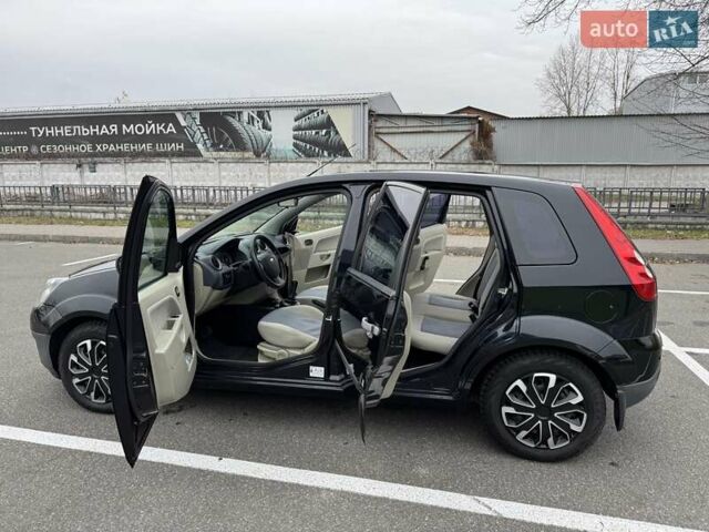 Черный Форд Фиеста, объемом двигателя 1.4 л и пробегом 145 тыс. км за 4350 $, фото 29 на Automoto.ua