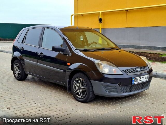 Черный Форд Фиеста, объемом двигателя 1.4 л и пробегом 220 тыс. км за 3800 $, фото 1 на Automoto.ua