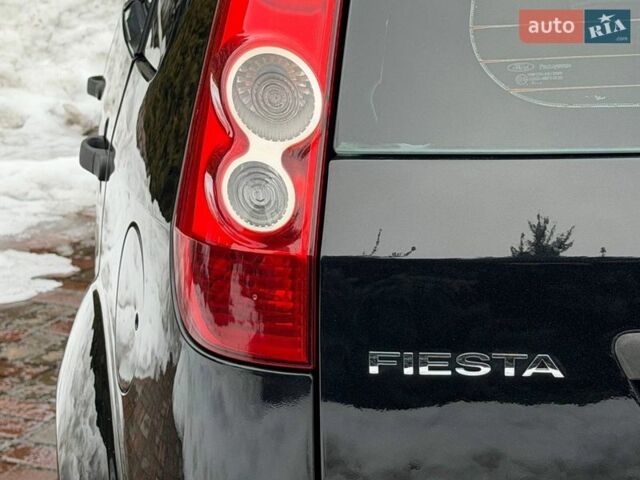 Черный Форд Фиеста, объемом двигателя 1.3 л и пробегом 198 тыс. км за 4450 $, фото 5 на Automoto.ua