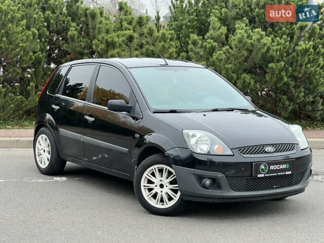 Черный Форд Фиеста, объемом двигателя 1.3 л и пробегом 251 тыс. км за 3500 $, фото 2 на Automoto.ua