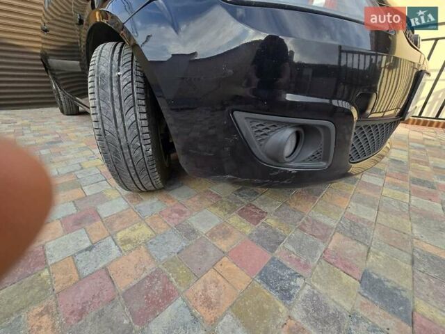 Чорний Форд Фієста, об'ємом двигуна 1.3 л та пробігом 190 тис. км за 4500 $, фото 20 на Automoto.ua