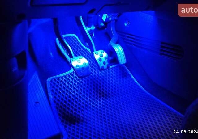 Черный Форд Фиеста, объемом двигателя 2 л и пробегом 206 тыс. км за 5000 $, фото 18 на Automoto.ua