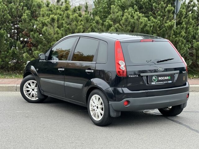 Черный Форд Фиеста, объемом двигателя 1.3 л и пробегом 251 тыс. км за 3500 $, фото 3 на Automoto.ua