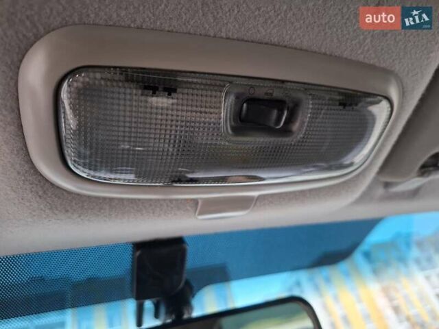 Черный Форд Фиеста, объемом двигателя 1.39 л и пробегом 220 тыс. км за 3800 $, фото 22 на Automoto.ua