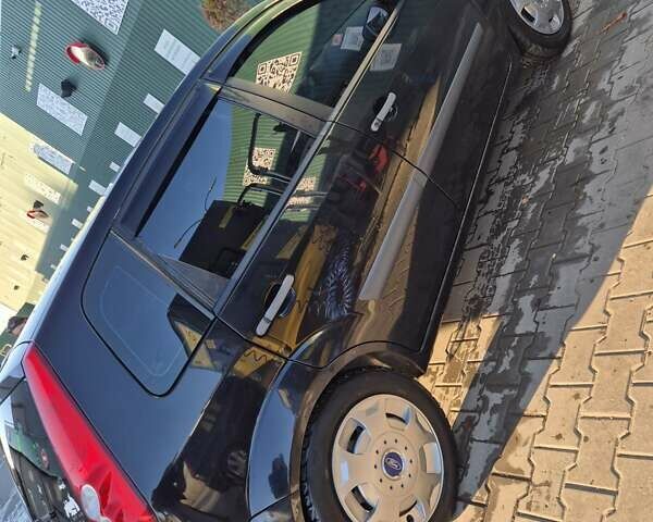 Чорний Форд Фієста, об'ємом двигуна 1.39 л та пробігом 148 тис. км за 4400 $, фото 7 на Automoto.ua