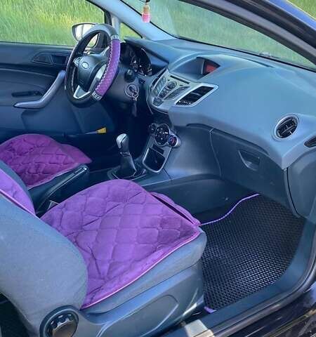 Черный Форд Фиеста, объемом двигателя 1.4 л и пробегом 149 тыс. км за 5700 $, фото 18 на Automoto.ua