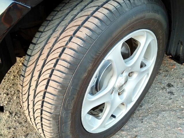 Чорний Форд Фієста, об'ємом двигуна 1.4 л та пробігом 0 тис. км за 4000 $, фото 6 на Automoto.ua