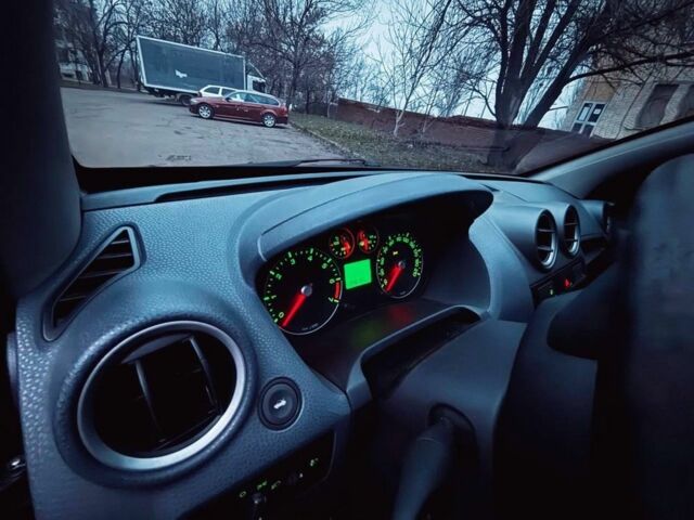 Чорний Форд Фієста, об'ємом двигуна 1.2 л та пробігом 246 тис. км за 4300 $, фото 12 на Automoto.ua