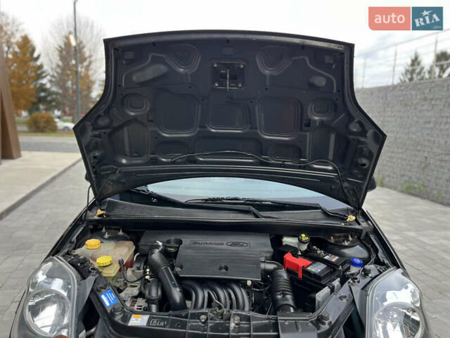 Черный Форд Фиеста, объемом двигателя 1.4 л и пробегом 184 тыс. км за 4750 $, фото 72 на Automoto.ua