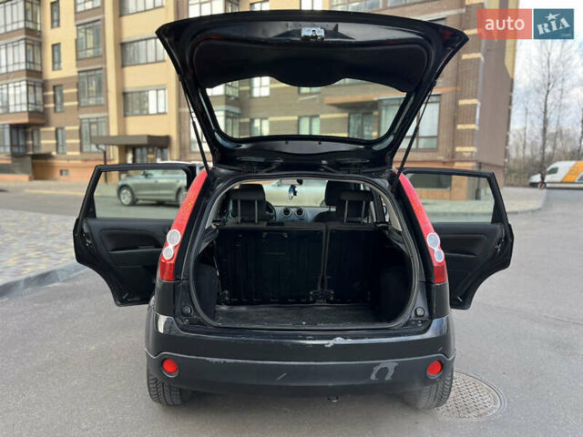 Черный Форд Фиеста, объемом двигателя 1.4 л и пробегом 210 тыс. км за 4200 $, фото 8 на Automoto.ua