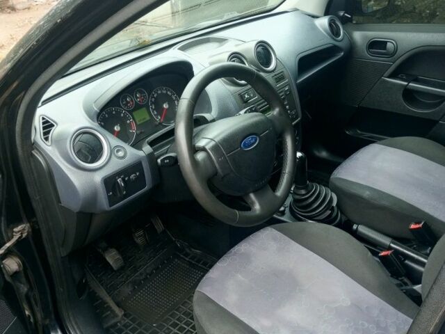 Форд Фієста 2008 у Синельниковом на Automoto.ua Чорний Форд Фієста, об'ємом двигуна 1.2 л та пробігом 225 тис. км за 4300 $, фото 4 на Automoto.ua