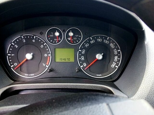 Черный Форд Фиеста, объемом двигателя 1.4 л и пробегом 154 тыс. км за 5100 $, фото 9 на Automoto.ua