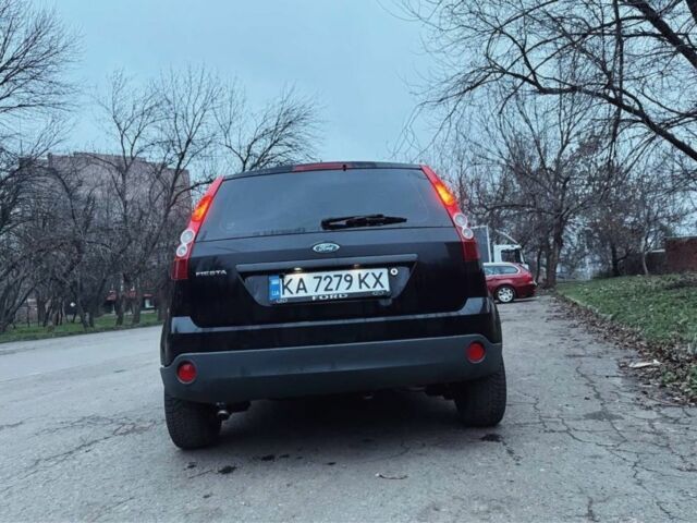 Чорний Форд Фієста, об'ємом двигуна 1.2 л та пробігом 246 тис. км за 4300 $, фото 5 на Automoto.ua