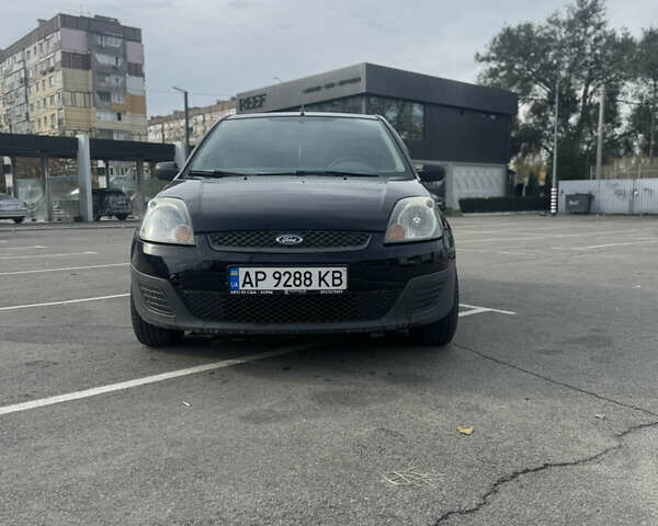 Форд Фиеста 2008 в Днепре (Днепропетровске) на Automoto.ua Черный Форд Фиеста, объемом двигателя 1.39 л и пробегом 147 тыс. км за 4200 $, фото 1 на Automoto.ua