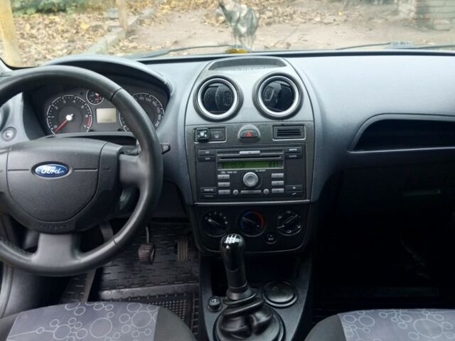 Форд Фієста 2008 у Синельниковом на Automoto.ua Чорний Форд Фієста, об'ємом двигуна 1.2 л та пробігом 225 тис. км за 4300 $, фото 7 на Automoto.ua