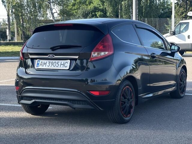 Черный Форд Фиеста, объемом двигателя 1.4 л и пробегом 148 тыс. км за 4200 $, фото 1 на Automoto.ua