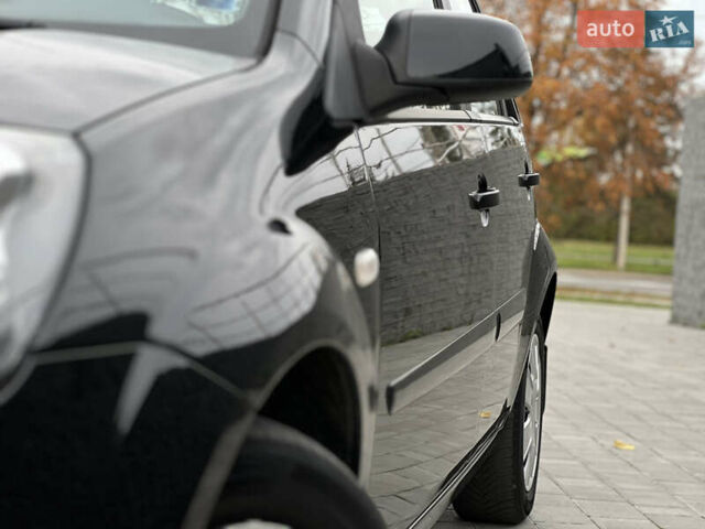 Черный Форд Фиеста, объемом двигателя 1.4 л и пробегом 184 тыс. км за 4750 $, фото 26 на Automoto.ua