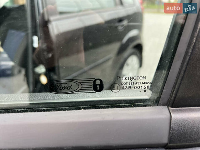 Черный Форд Фиеста, объемом двигателя 1.4 л и пробегом 184 тыс. км за 4750 $, фото 65 на Automoto.ua