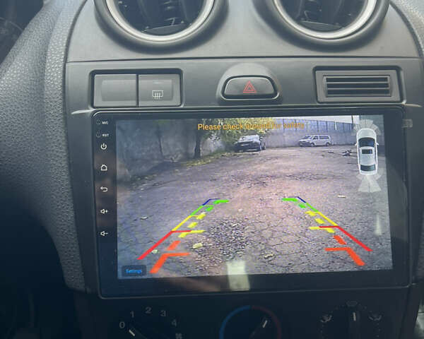 Черный Форд Фиеста, объемом двигателя 1.24 л и пробегом 159 тыс. км за 5500 $, фото 13 на Automoto.ua