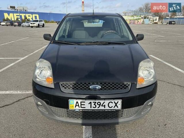 Черный Форд Фиеста, объемом двигателя 1.4 л и пробегом 117 тыс. км за 4500 $, фото 7 на Automoto.ua