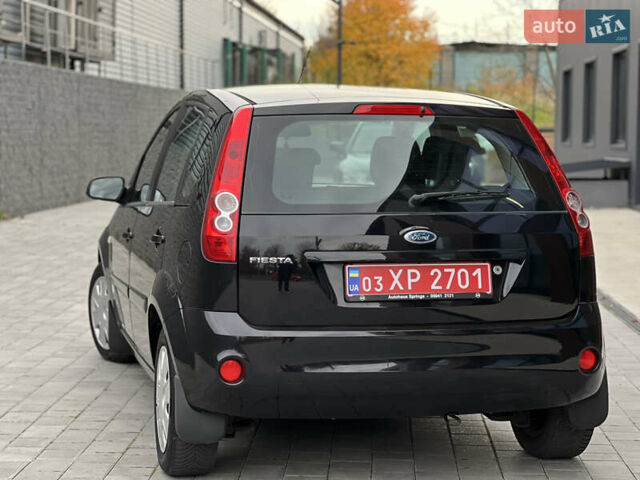 Черный Форд Фиеста, объемом двигателя 1.4 л и пробегом 184 тыс. км за 4750 $, фото 9 на Automoto.ua