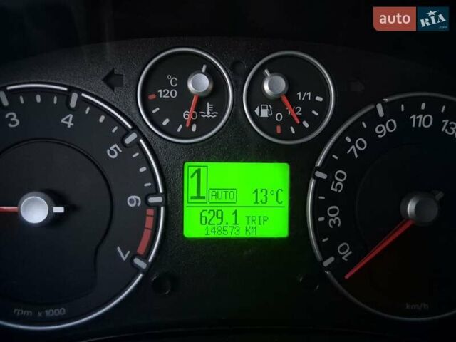 Чорний Форд Фієста, об'ємом двигуна 1.39 л та пробігом 148 тис. км за 4400 $, фото 1 на Automoto.ua