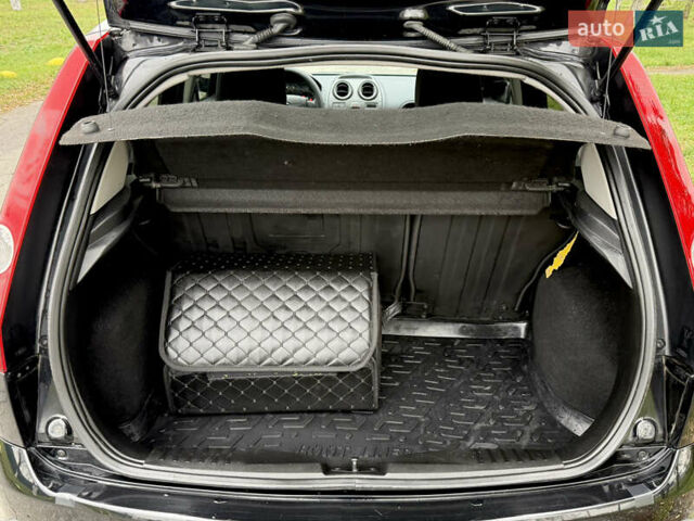 Черный Форд Фиеста, объемом двигателя 1.39 л и пробегом 112 тыс. км за 5899 $, фото 22 на Automoto.ua